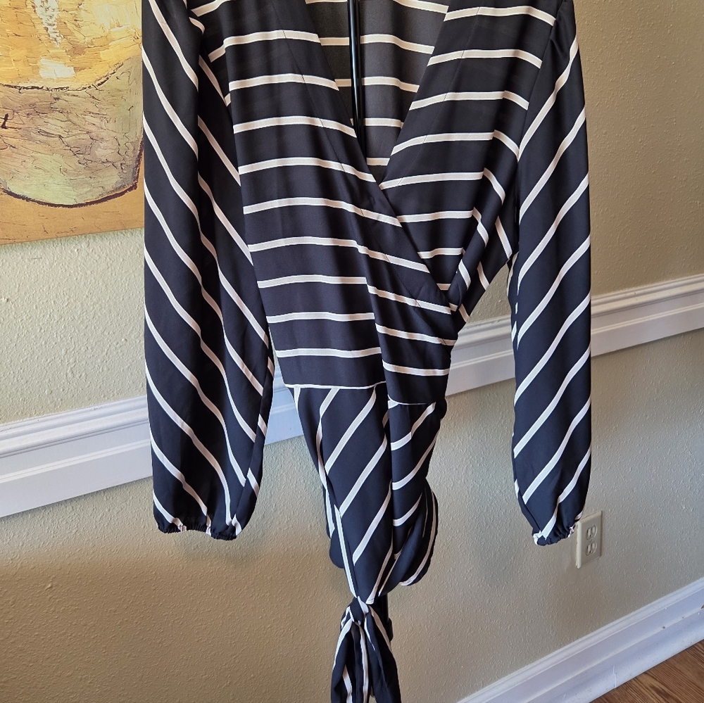 LOFT Plus Black and Beige Striped Wrap Blouse- Size 20 - Picture 2 of 5